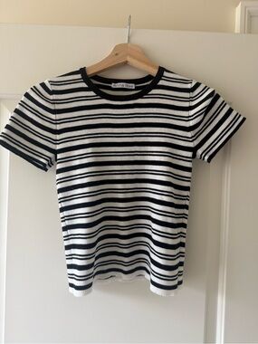 Anna Rae black and white stripe t shirt size XS